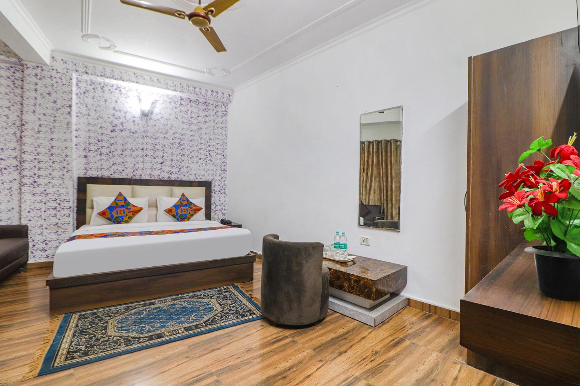 Fabexpress Sinon Hotel Új-Delhi Kültér fotó