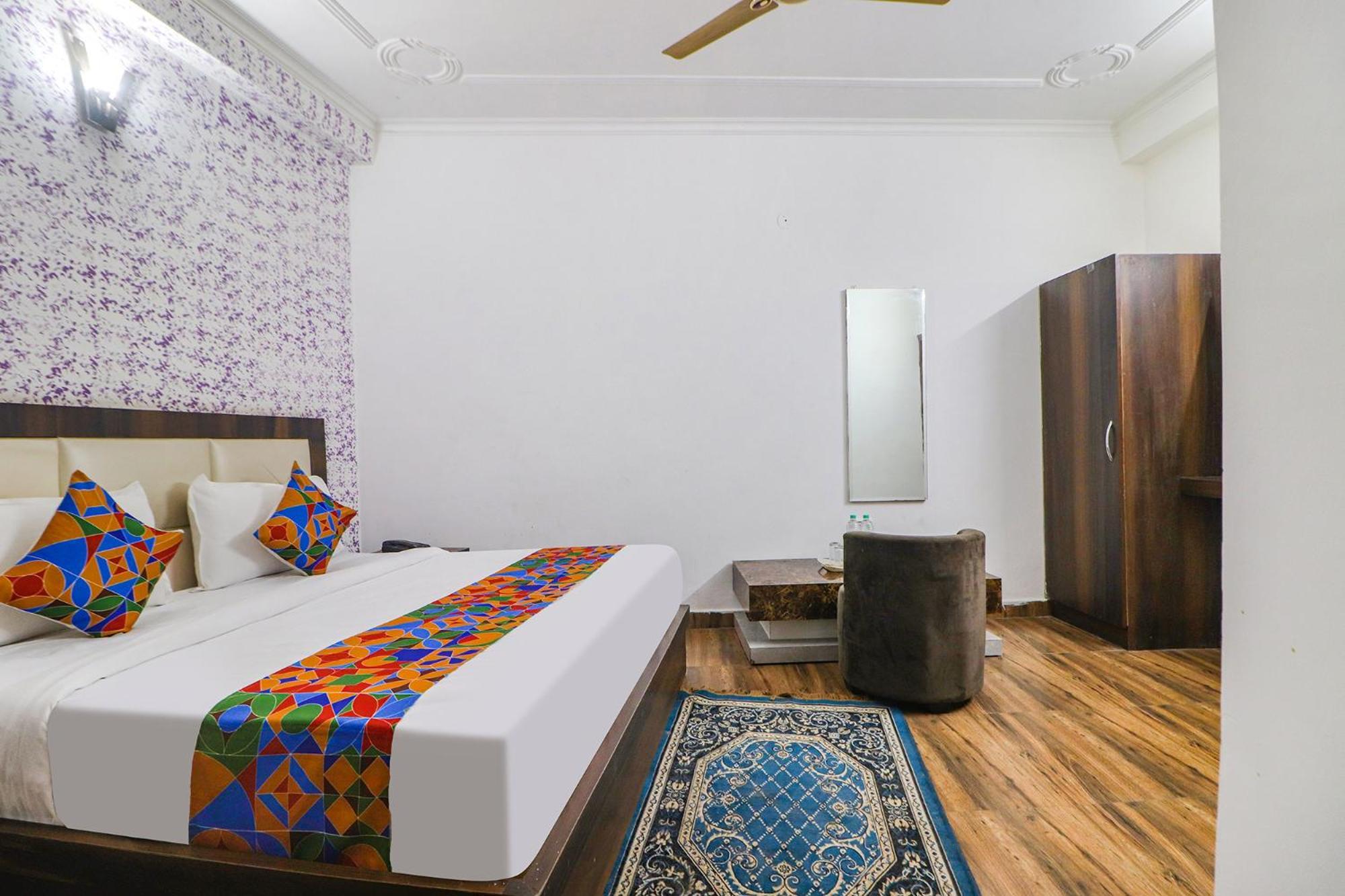 Fabexpress Sinon Hotel Új-Delhi Kültér fotó