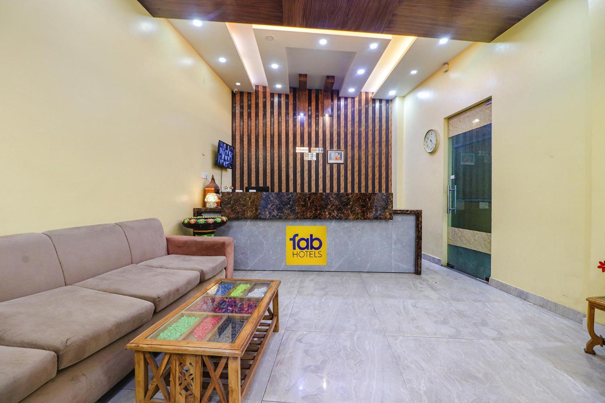 Fabexpress Sinon Hotel Új-Delhi Kültér fotó