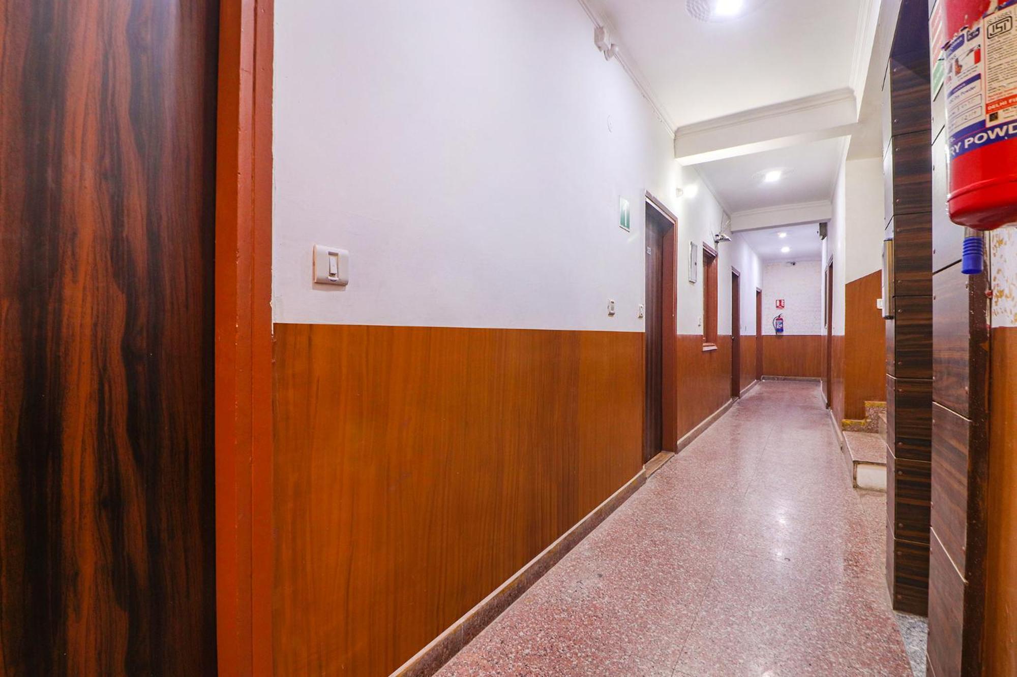 Fabexpress Sinon Hotel Új-Delhi Kültér fotó