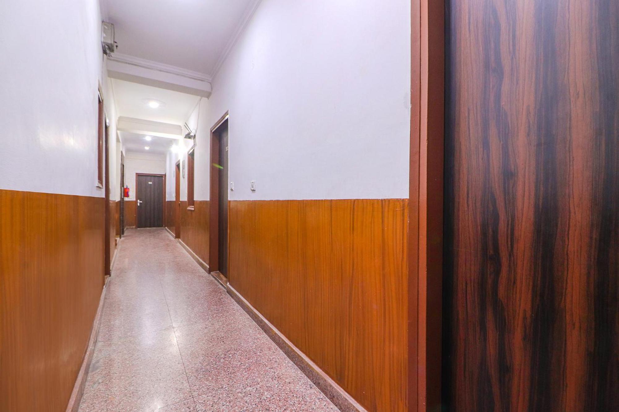 Fabexpress Sinon Hotel Új-Delhi Kültér fotó