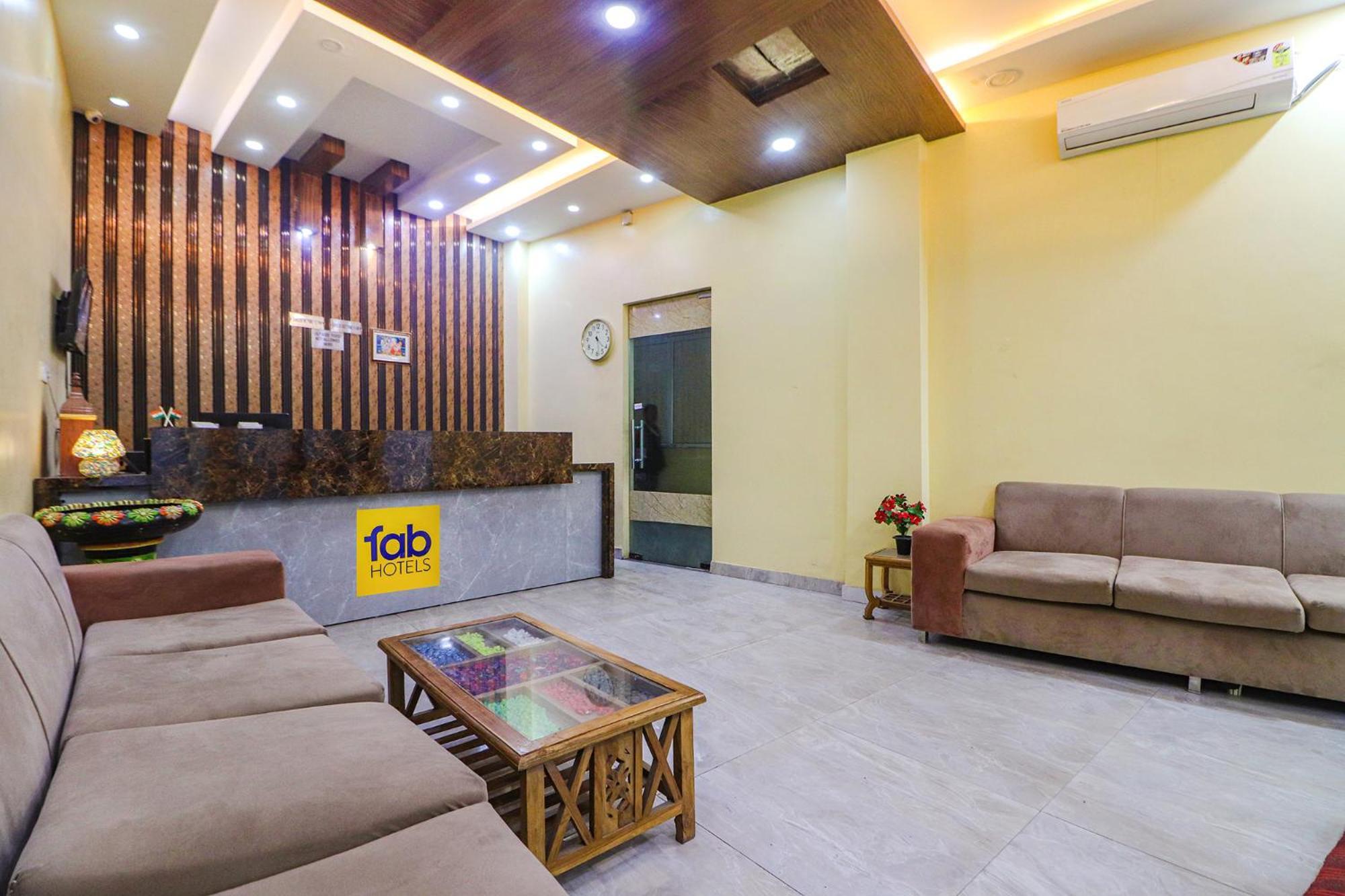 Fabexpress Sinon Hotel Új-Delhi Kültér fotó