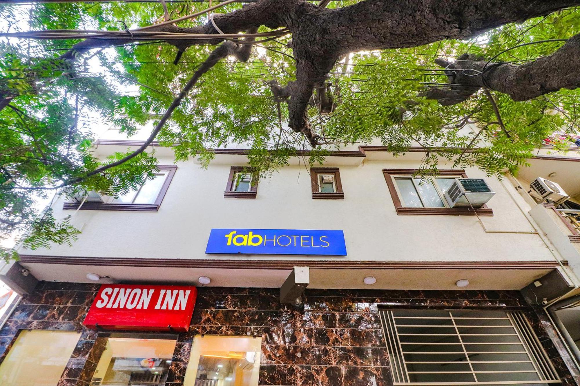 Fabexpress Sinon Hotel Új-Delhi Kültér fotó