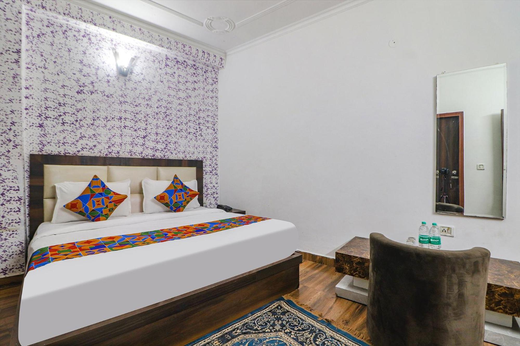 Fabexpress Sinon Hotel Új-Delhi Kültér fotó